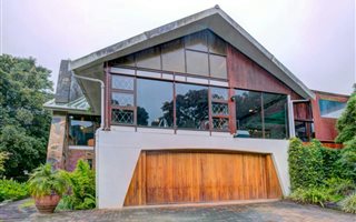 14 Bedroom House in Bergsig