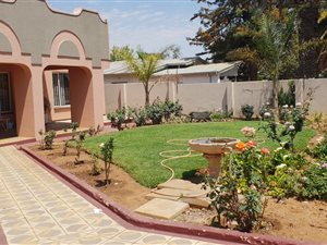 8 Bed House in Mafikeng