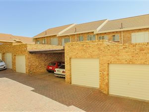 3 Bed Duplex in Kensington B