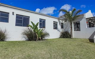 3 Bedroom House in Shelley Point