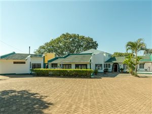 9 Bed, Bed and Breakfast in White River