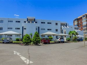 1 Bed Apartment in Amanzimtoti