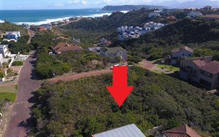 787 m² Land available in Cola Beach