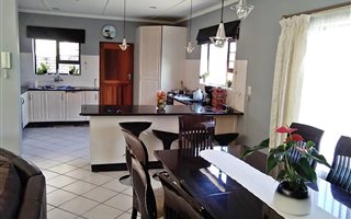 4 Bedroom House in Bonnie Doone
