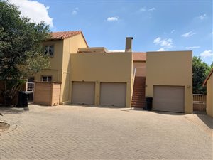 2 Bed Townhouse in Willow Park Manor