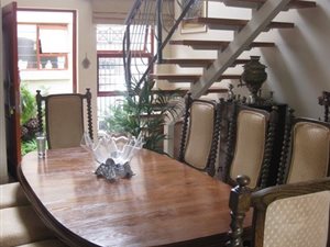 Bachelor apartment in Orchards