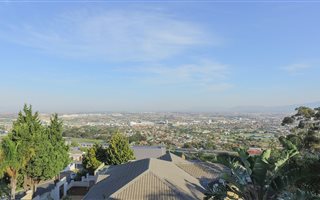 9 Bedroom House in Loevenstein