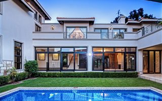 4 Bedroom House in Cedar Lakes