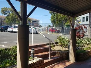300 m² Commercial space in Vincent