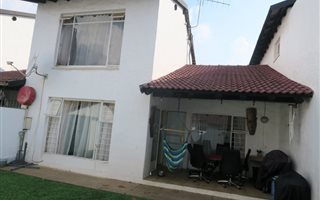 3 Bedroom Duplex in Willow Park Manor