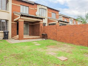 2 Bed Townhouse in Sand Stone