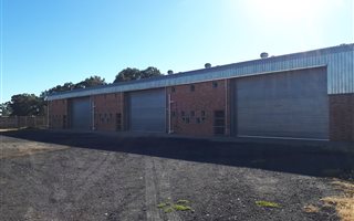 500 m² Industrial space in Westdene