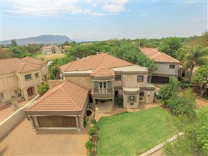 4 Bed House in Westlake Estate