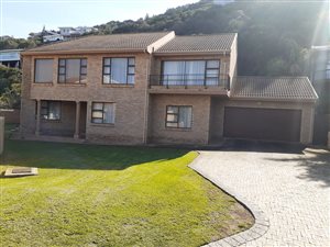 7 Bed House in Outeniqua Strand