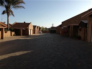 3 Bed Townhouse in Birchleigh