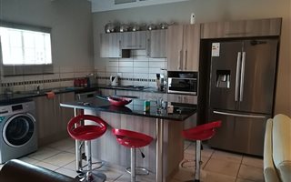 3 Bedroom House in Waterval East
