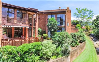 3 Bedroom Townhouse in Oak Park