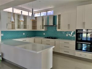 5 Bed House in Broadacres