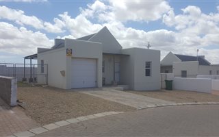 3 Bedroom House in Vredenburg