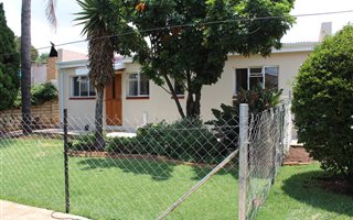 1 Bedroom Garden Cottage in Newlands