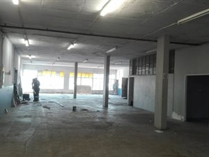 336 m² Industrial space in Bluff