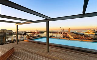1 Bedroom Apartment in Waterfront