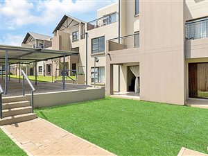 3 Bed Apartment in Ruimsig