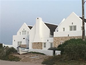 5 Bedroom House in Jacobsbaai