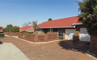 3 Bedroom Simplex in Primrose