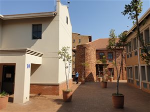 150 m² Commercial space in Hatfield