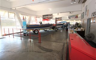 3000 m² Commercial space in Berea