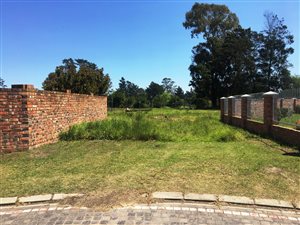 1235 m² Land available in Die Bult