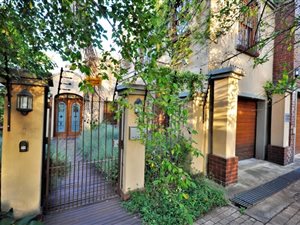 4 Bed House in Groenkloof