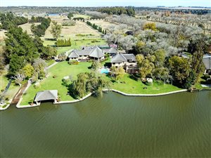 5 Bedroom House in Marlbank
