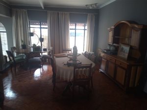 4 Bed House in Meyerspark