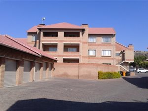3 Bedroom Apartment in Magalieskruin