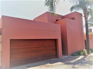3 Bed Apartment in Orchards
