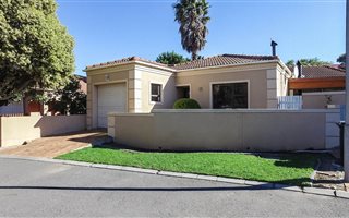 3 Bedroom House in Heritage Park