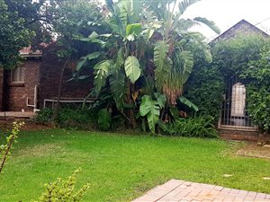 5 Bed House in Rooihuiskraal
