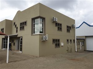 1351 m² Industrial space in Chloorkop