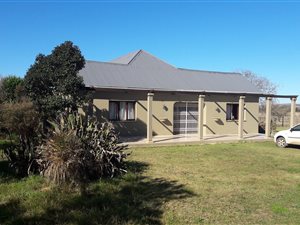 6 ha Farm in Riversdale