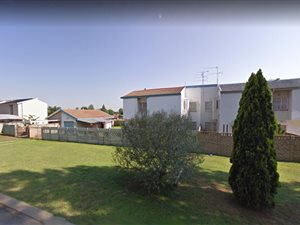 3 Bed House in East Geduld