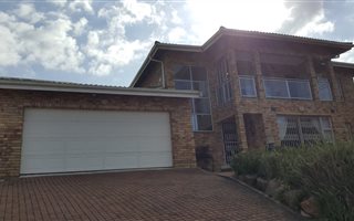 4 Bedroom House in Malvern