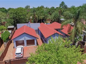 4 Bedroom House in Eldoraigne