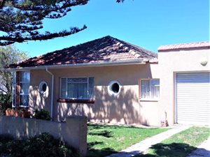 3 Bedroom House in Glenhurd