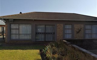 3 Bedroom House in Hennenman