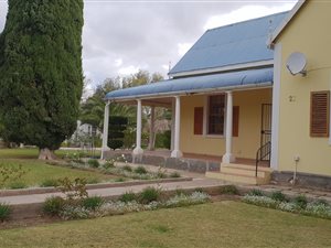 4 Bed House in Graaff Reinet