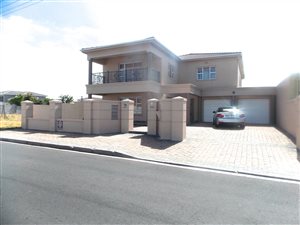 5 Bedroom House in Crawford