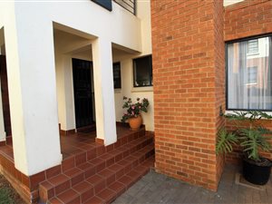 3 Bed Townhouse in Greenstone Gate