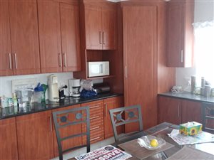 3 Bed House in Paulshof